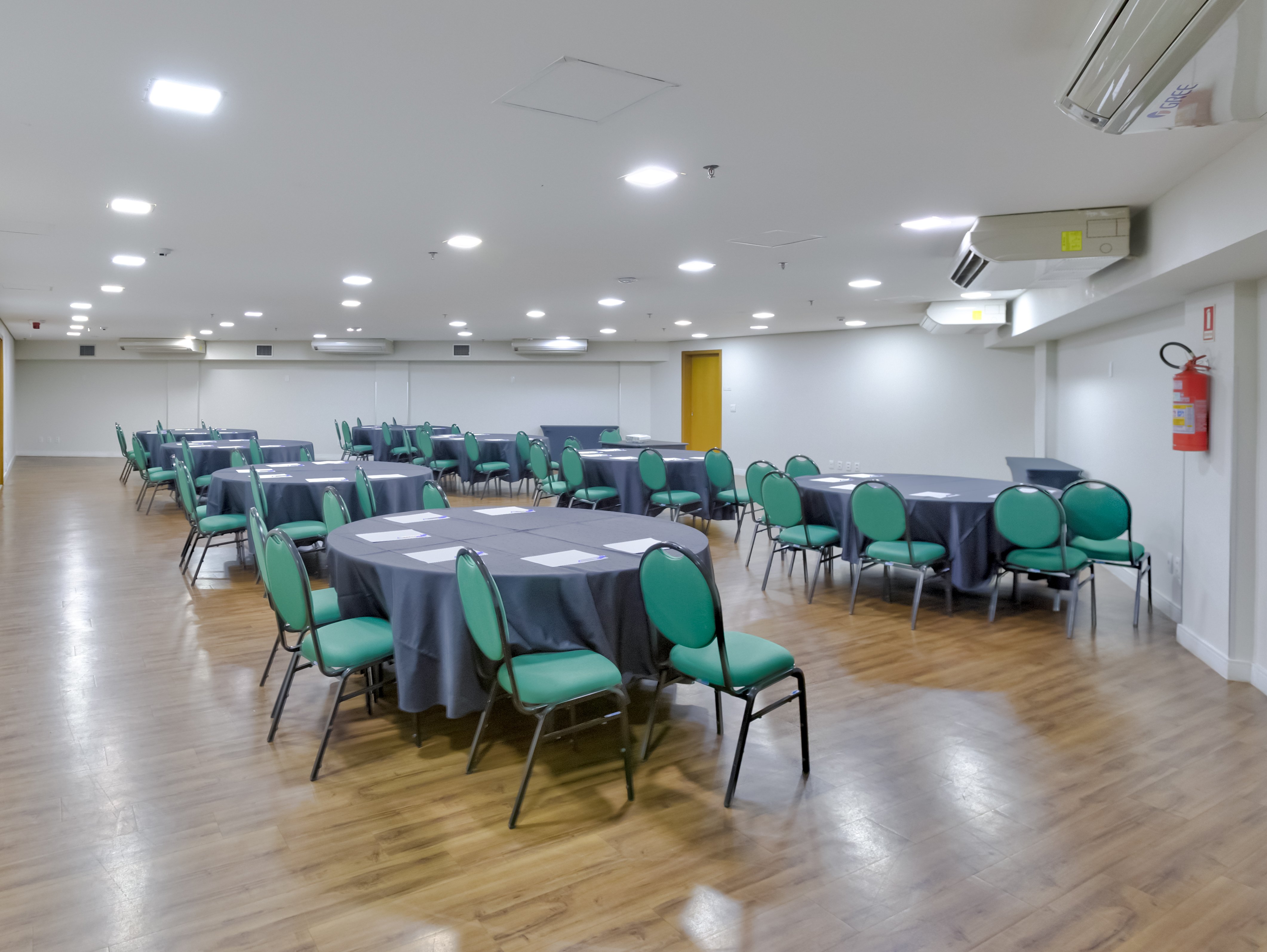 HOLIDAY INN GOIANIA 67/78