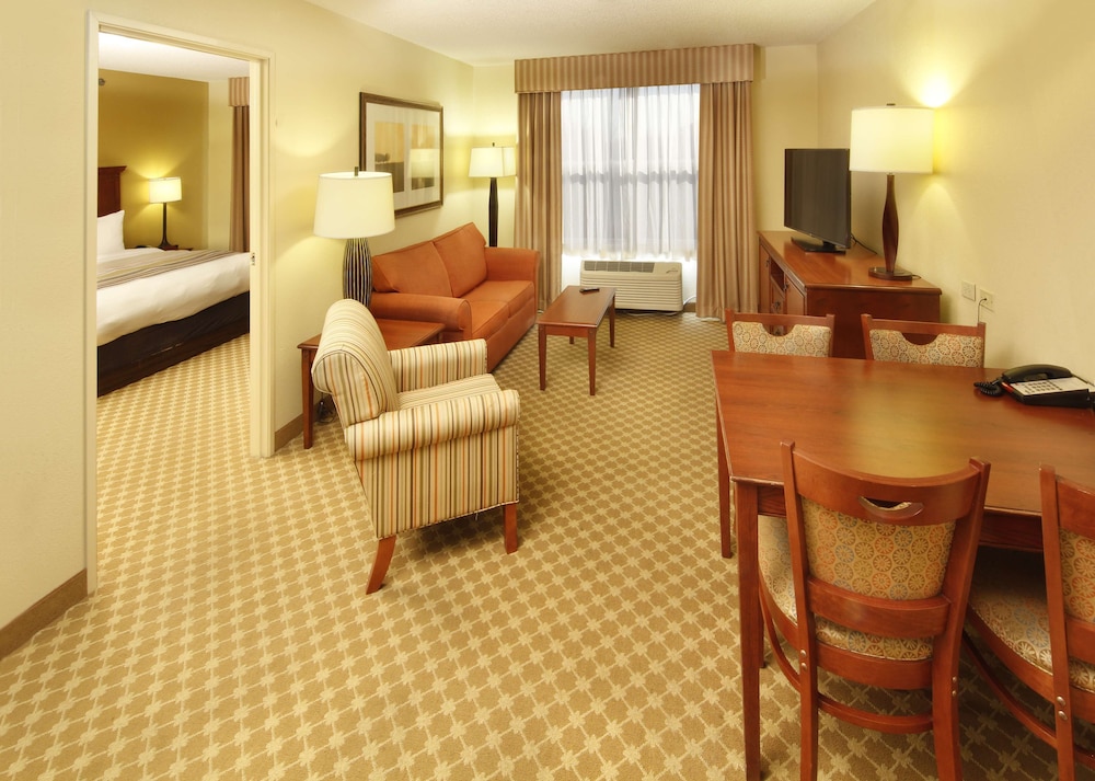 Country Inn & Suites by Radisson, Crystal Lake, IL 26/42