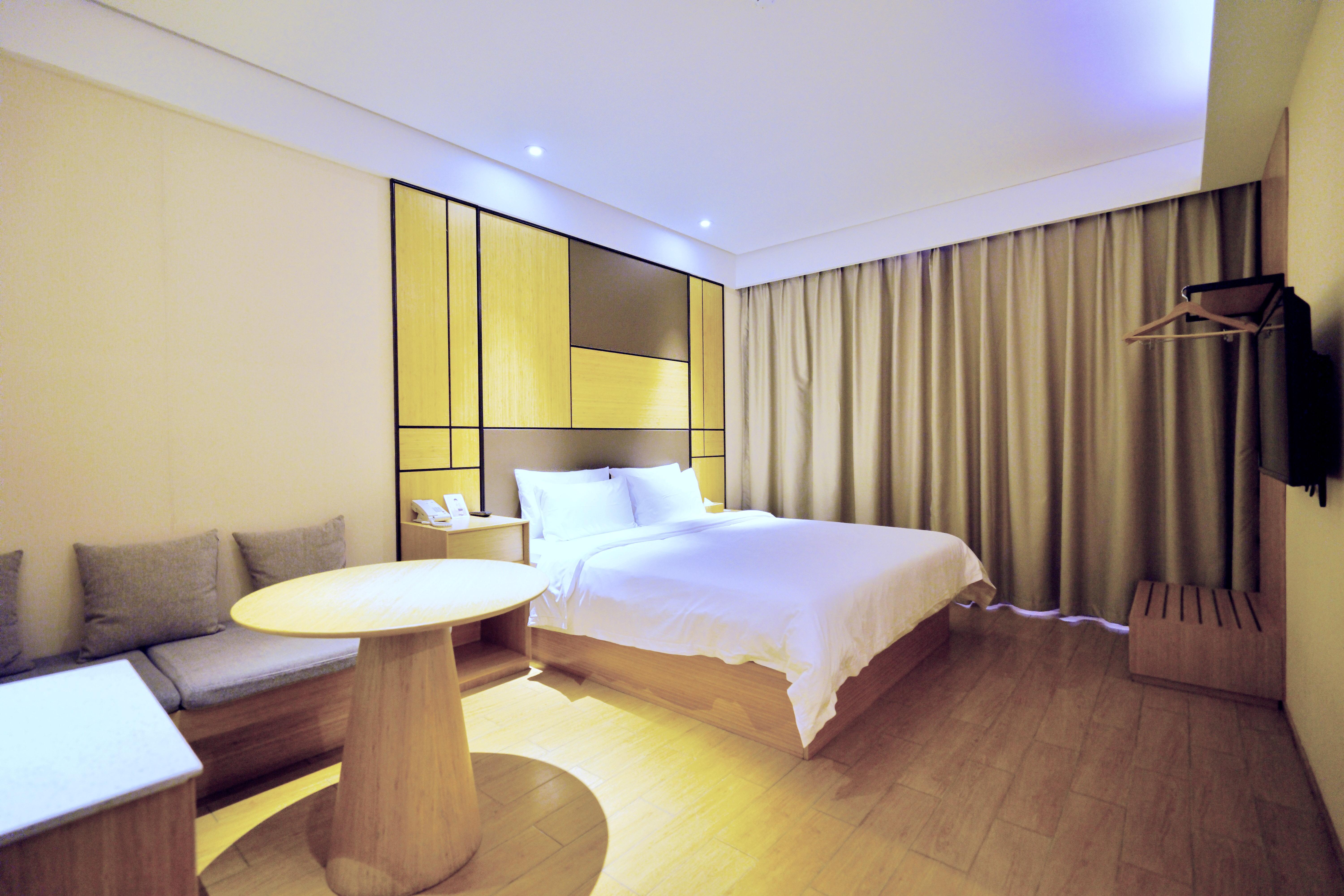 Ji Hotel (Hongqiao Airport Huqingping Road) 11/23