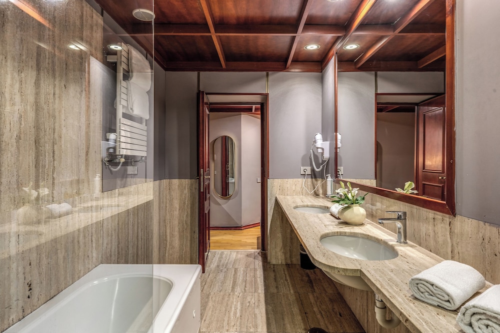 Madison Hotel Rome 48/48