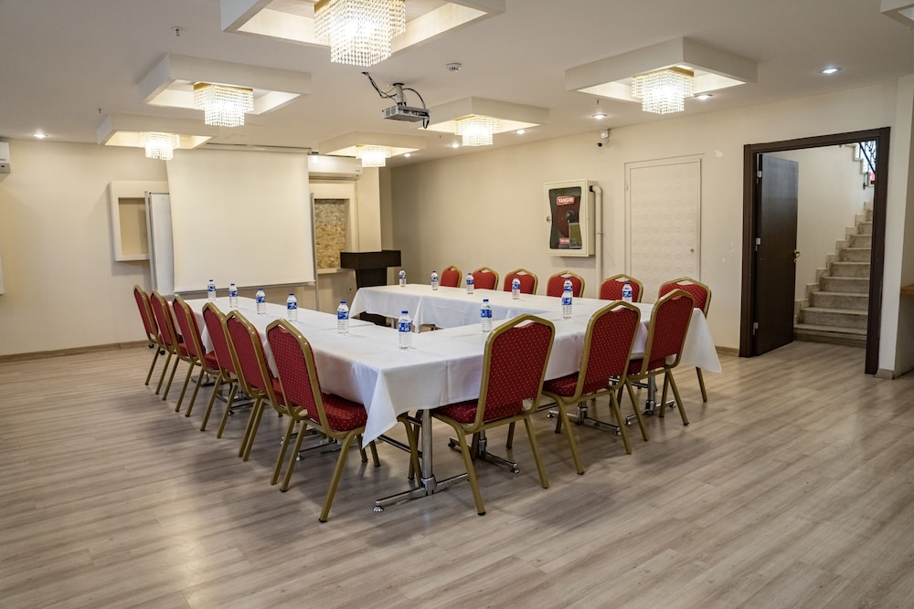 Grand Hamit Hotel 43/50
