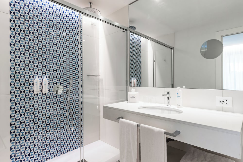 Hotel Tirrenia 48/50