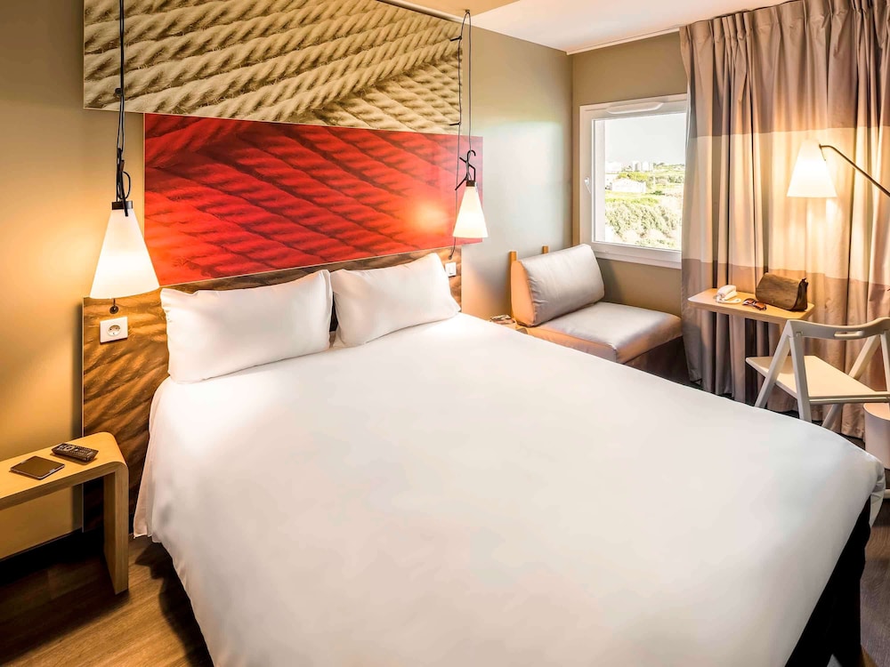 Ibis Faro Algarve 12/43