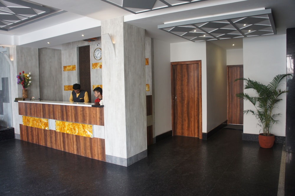 The Loft Hotel 8/50