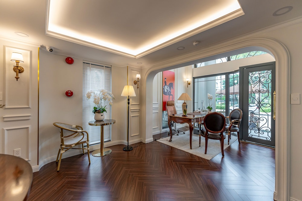 Golden Sun Apartment & Hotel 39/50