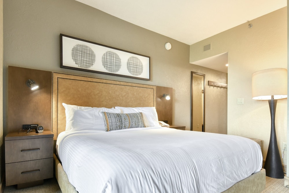 Loft, Residence, Studio, King Bed, Sofa, Grand Summit Hotel 3/5