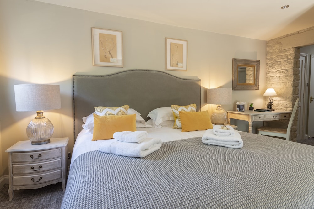 The Dial House 34/50