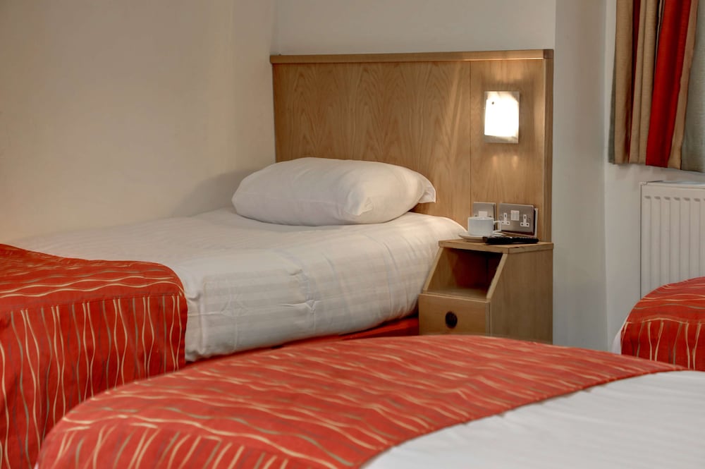 Queensway Hotel, Sure Hotel Collection by Best Western 18/38