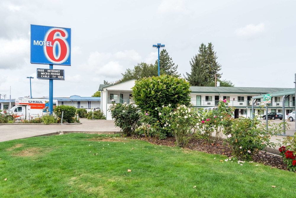 Motel6 Albany, OR 40/44