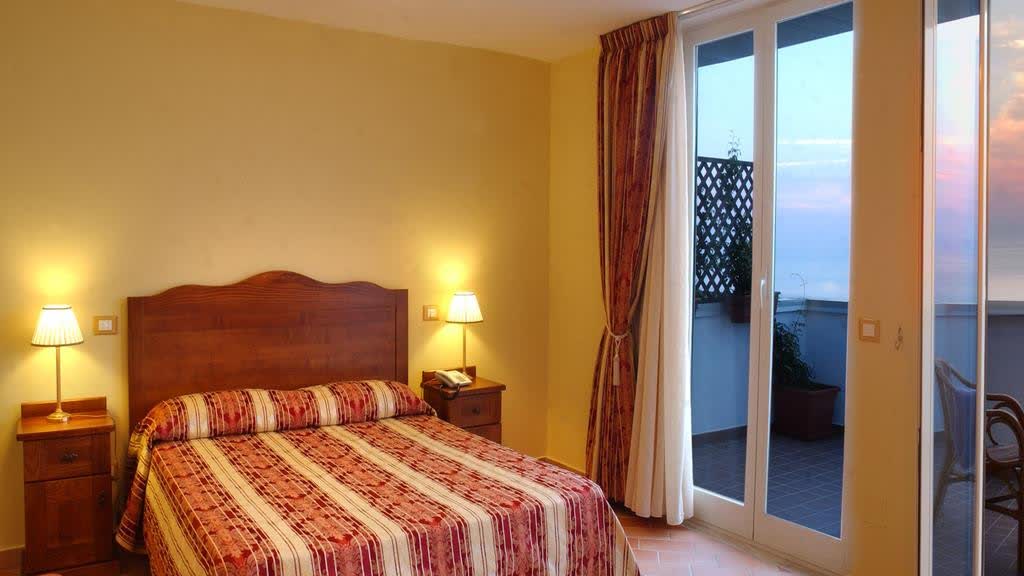BAIA HOTEL 13/41