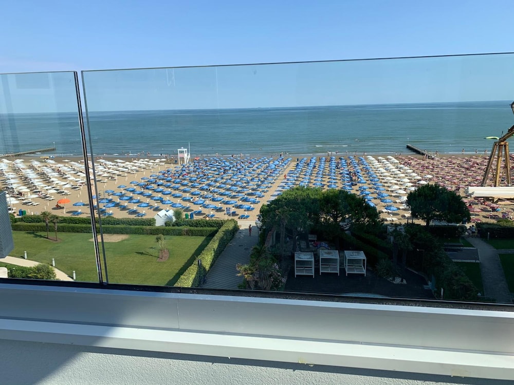 Park Hotel Cellini 43/50