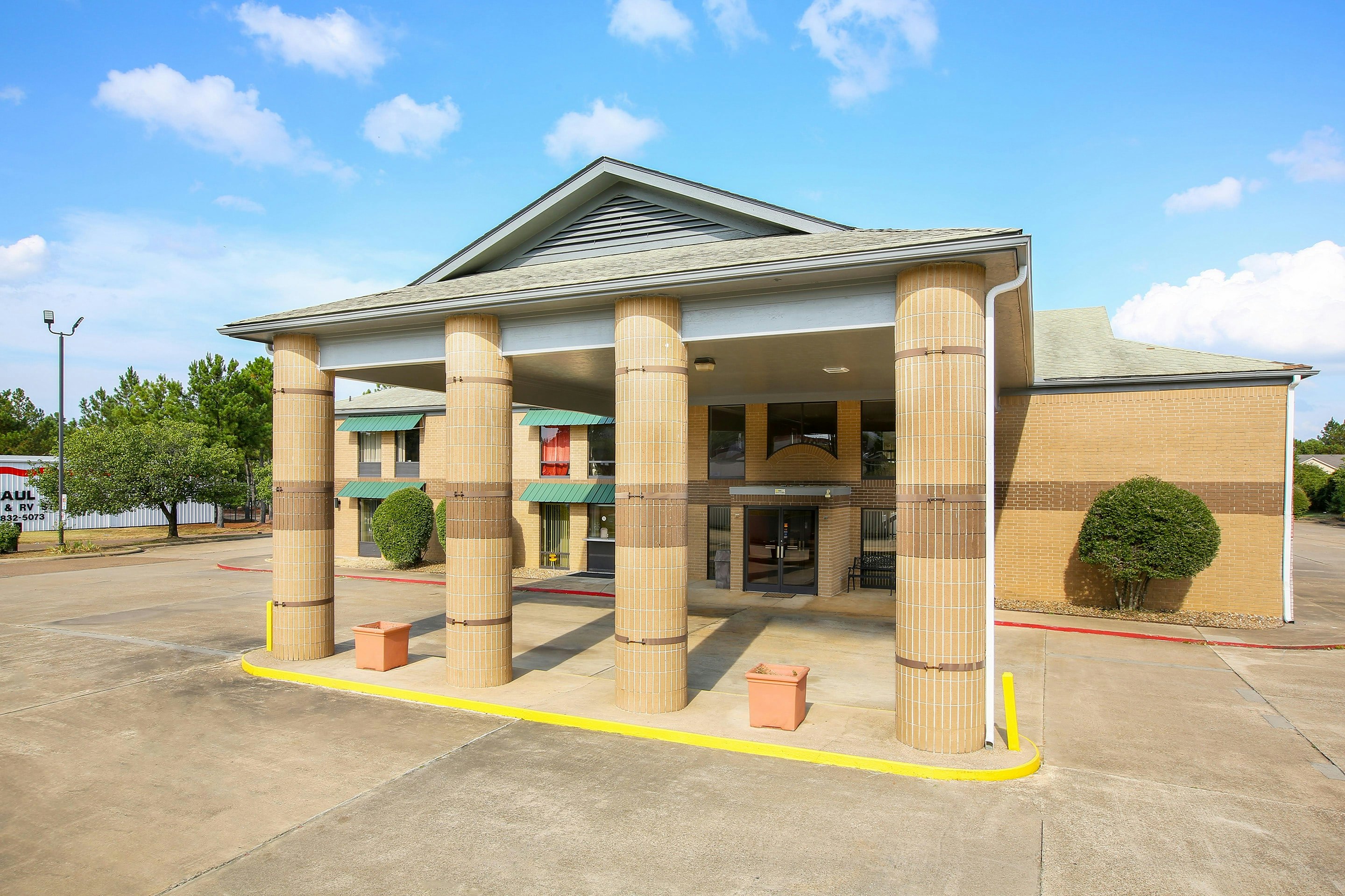 OYO Hotel Texarkana Trinity AR Hwy I-30 46/52