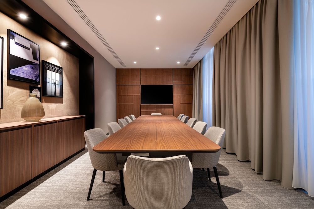 AC Hotel by Marriott Clodio Roma 37/49