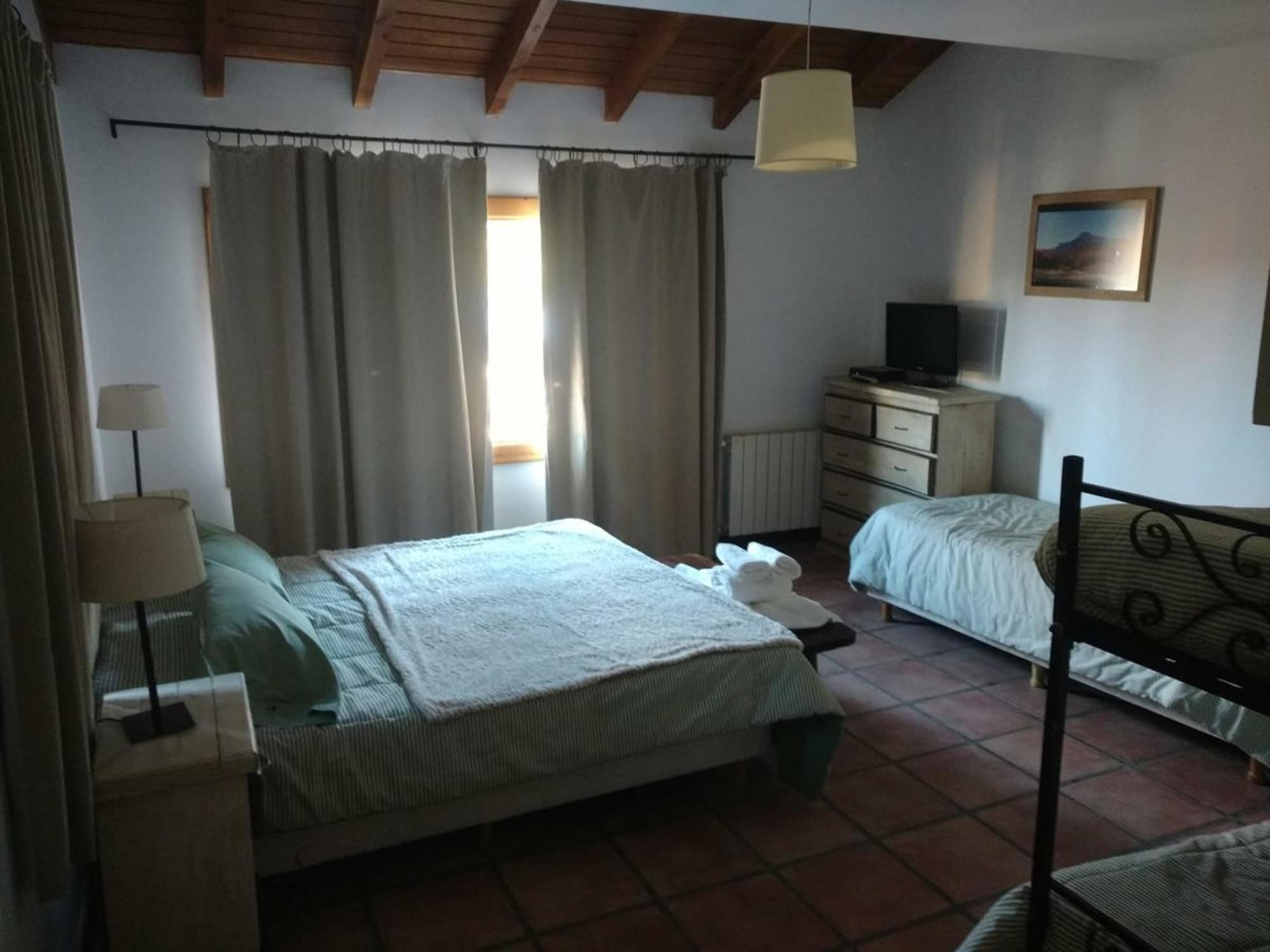 ROOM, TRIPLE