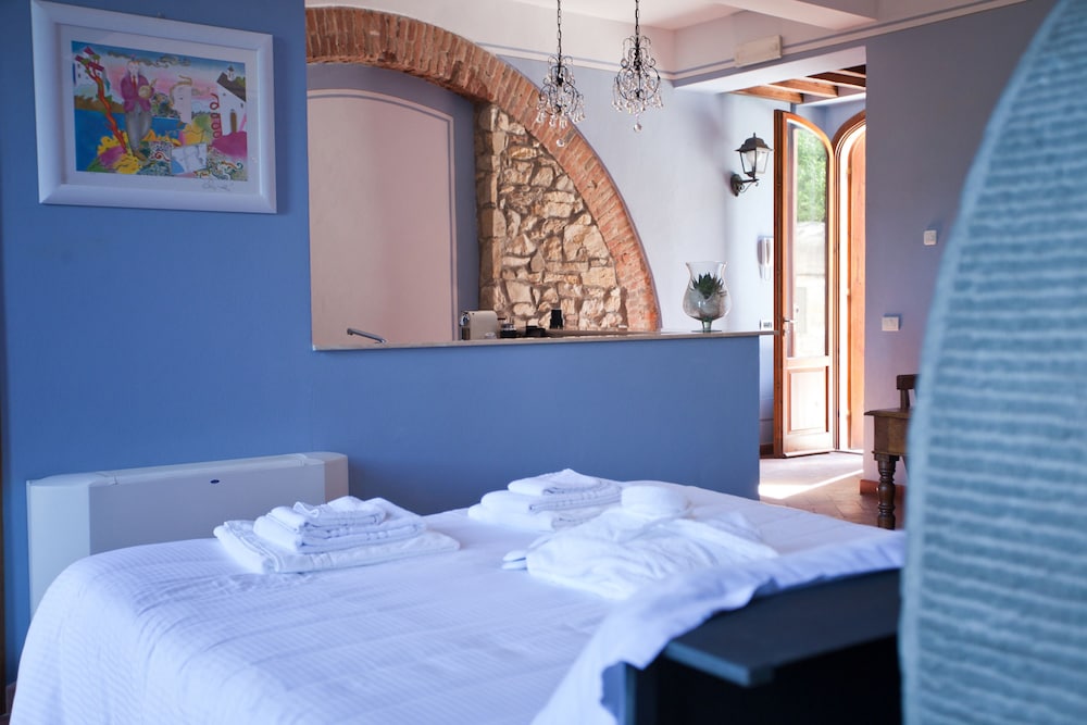 Relais Fattoria Belvedere 18/79
