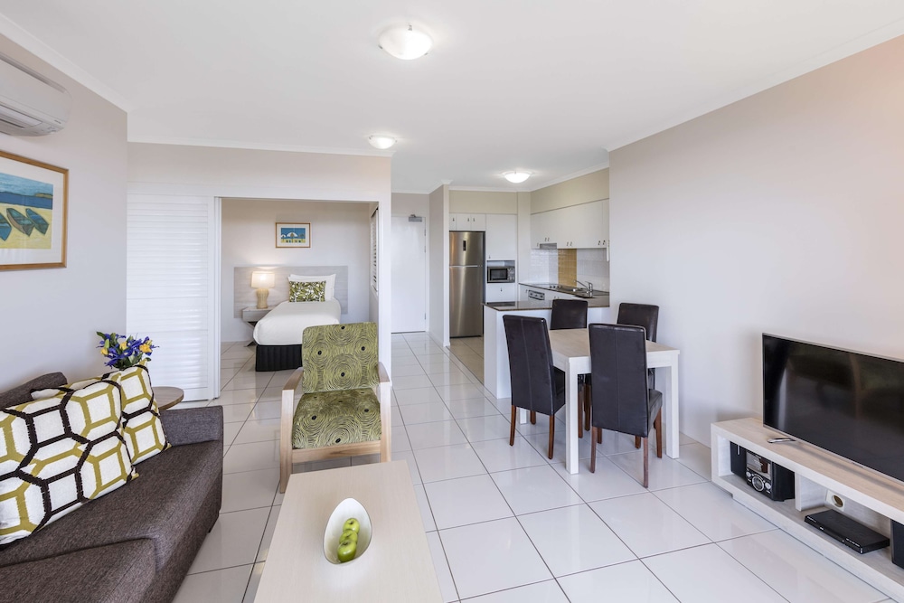 Oaks Sunshine Coast Seaforth Resort 50/66
