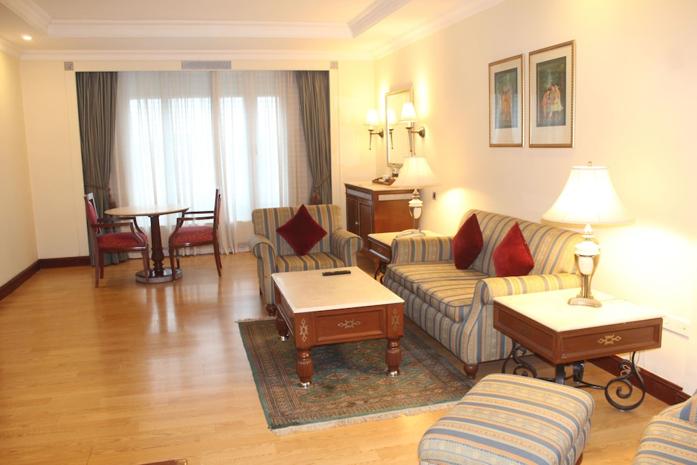 Welcomhotel by ITC Hotels, Cathedral Road, Chennai 35/58