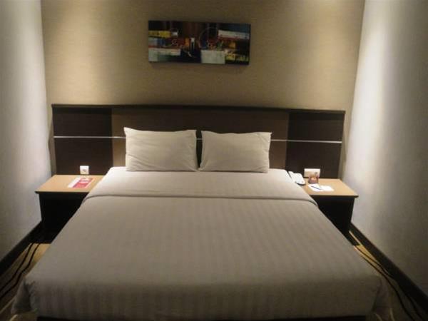 Grand Maleo Hotel Makassar 12/21
