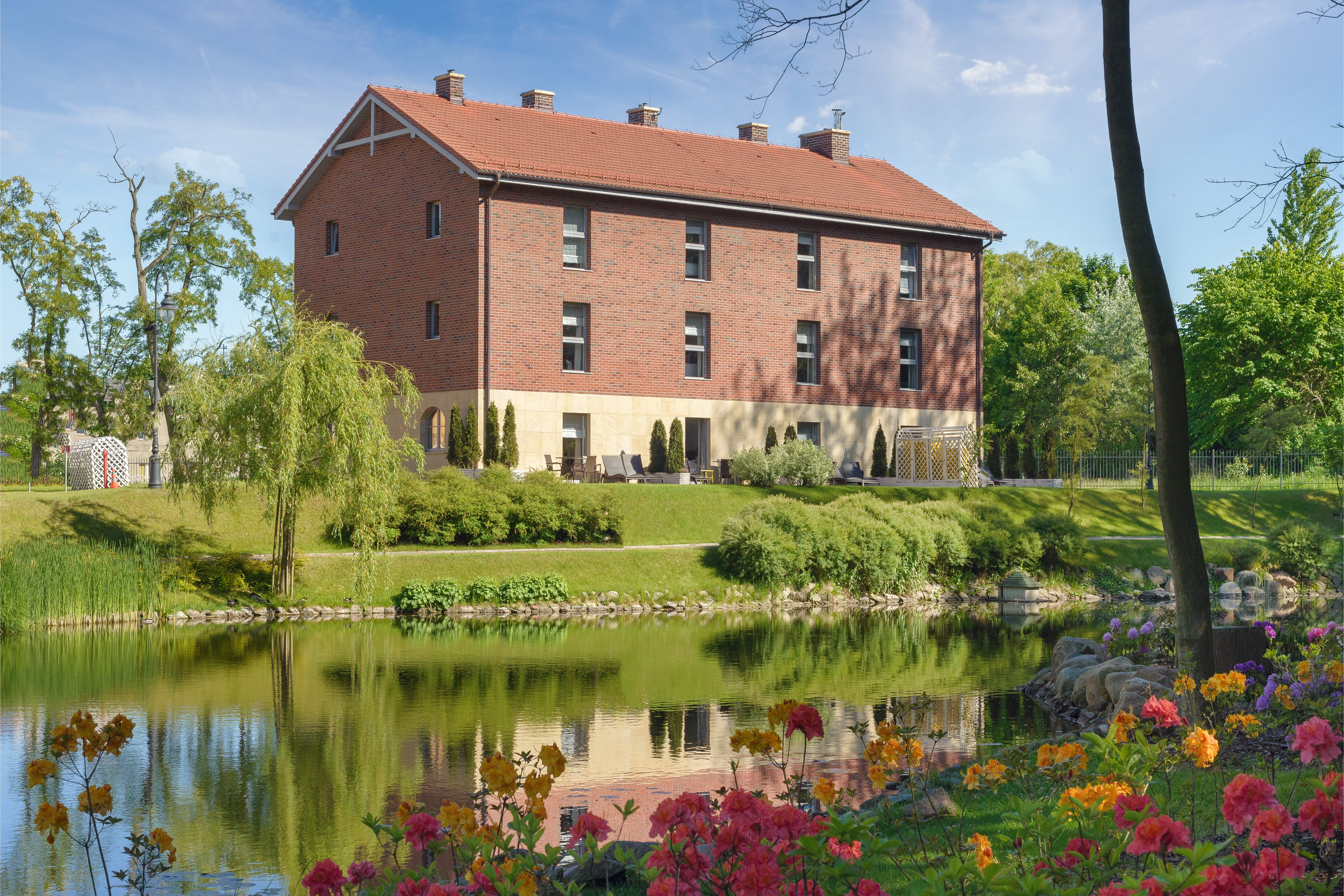 QUADRILLE CONFERENCE & SPA 45/50