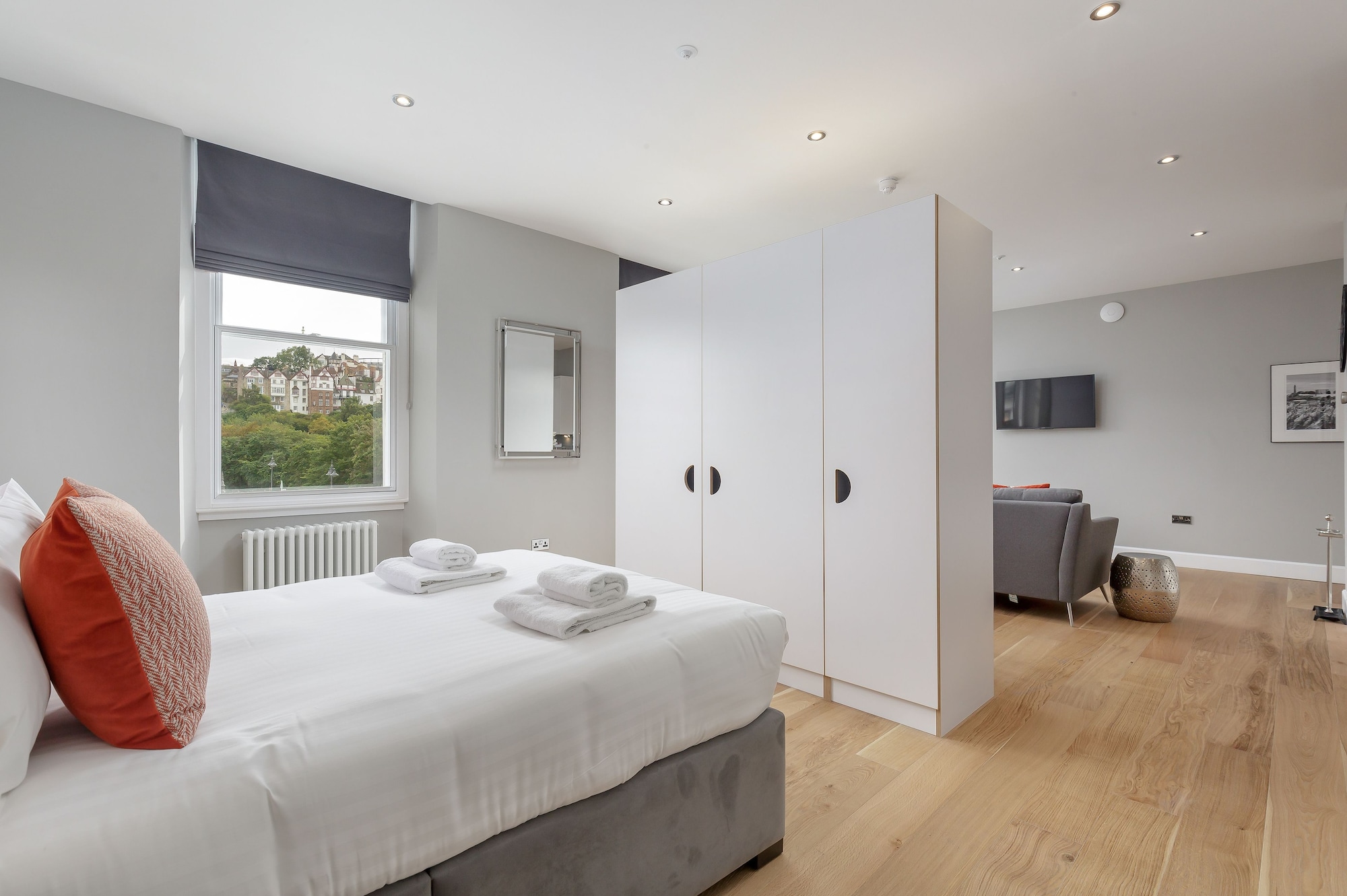 1 BEDROOM, SUPERIOR, STUDIO, CITY VIEW