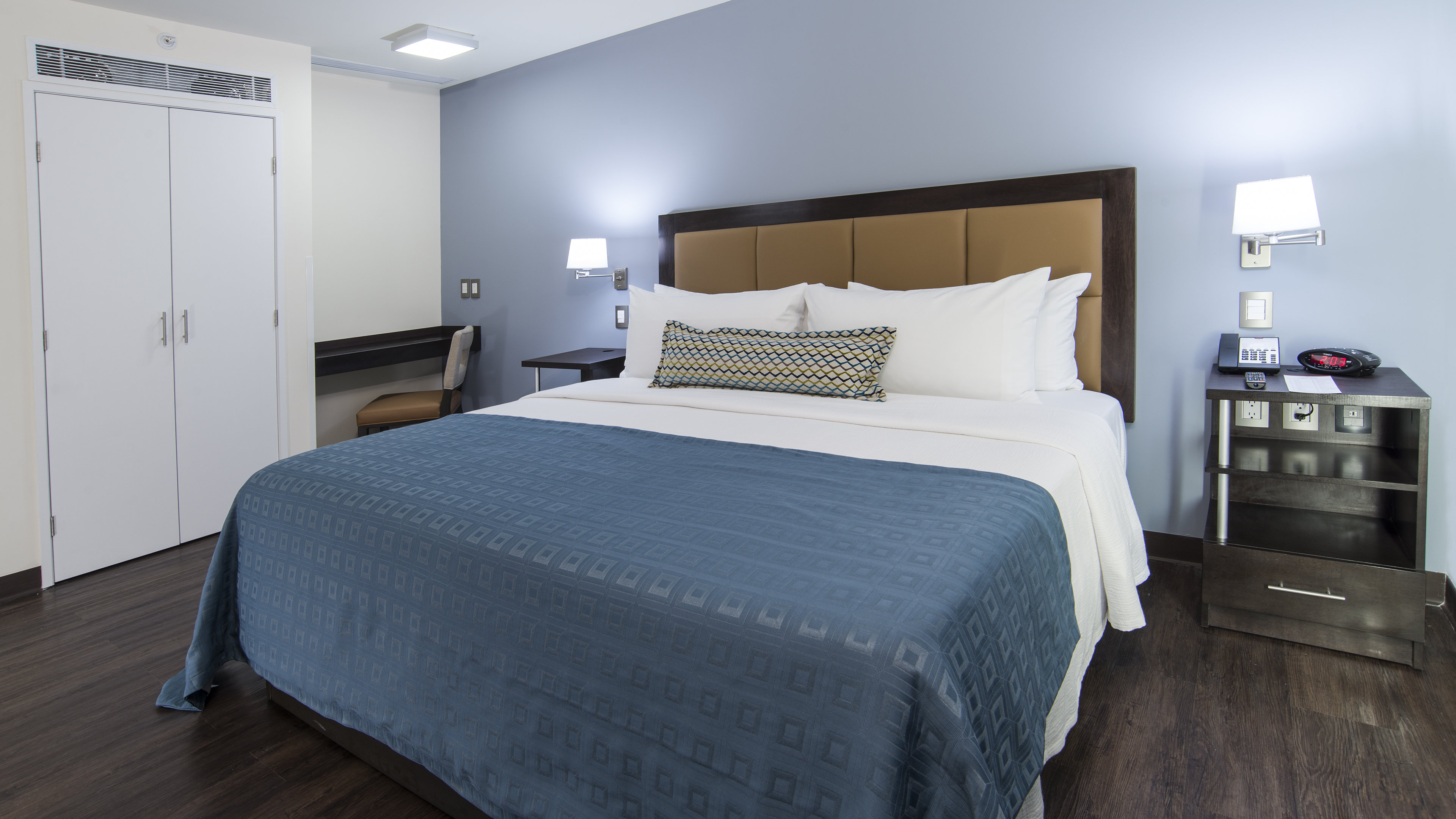 CANDLEWOOD SUITES QUERETARO JURIQUILLA 20/71