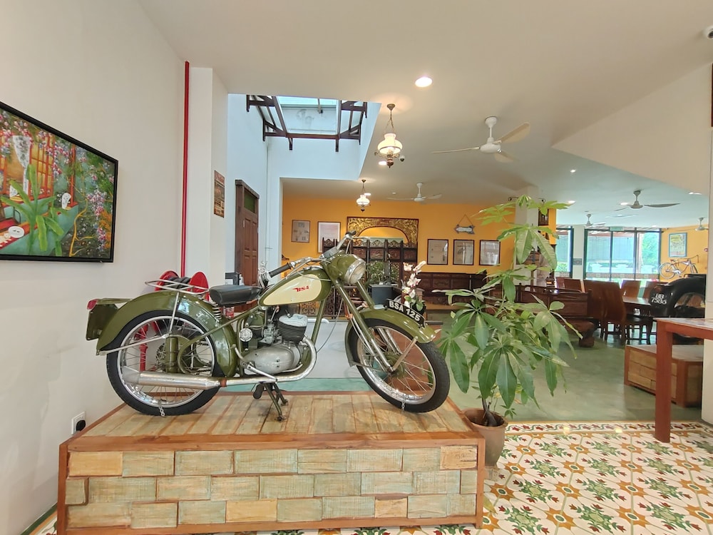 Kapitan Kongsi Hotel 38/50