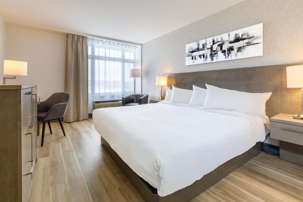 STANDARD, KING BED, ACCESSIBLE