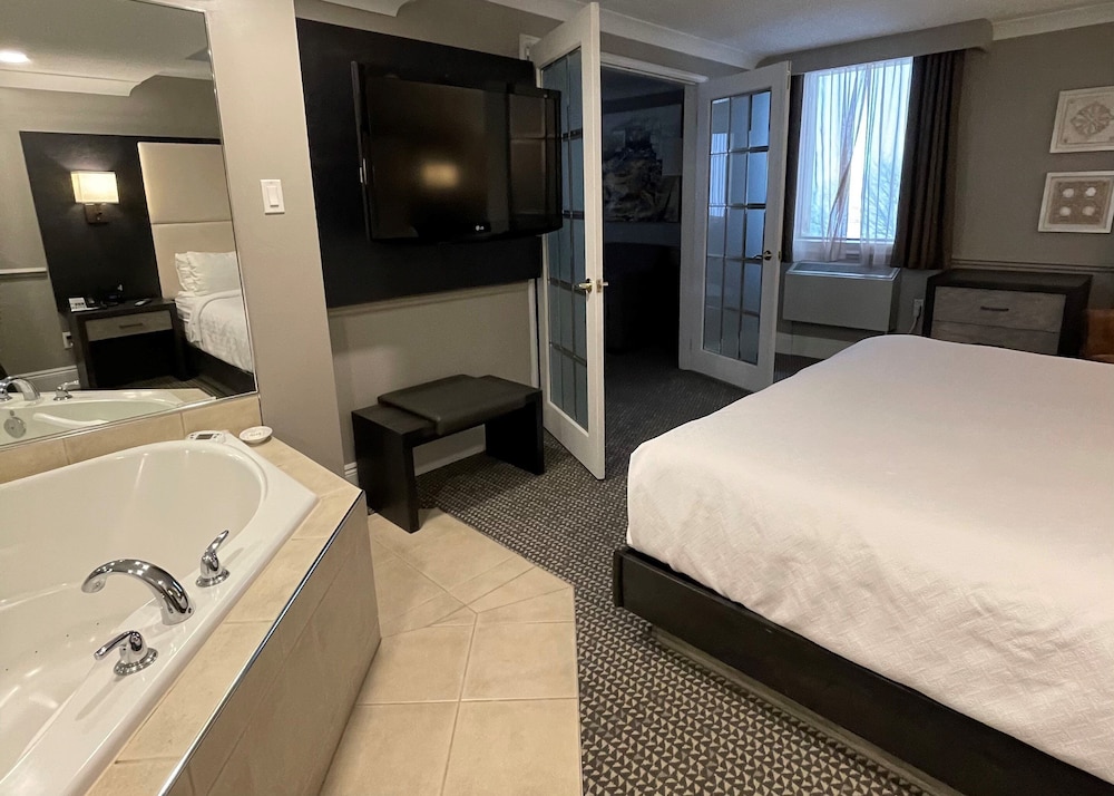 Crowne Plaza Fredericton Lord Beaverbrook 31/74