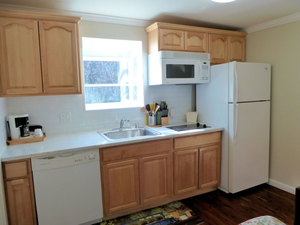 Americas Best Value Inn & Suites Royal Carriage 8/41