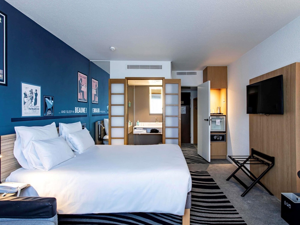 NOVOTEL BEAUNE 25/73
