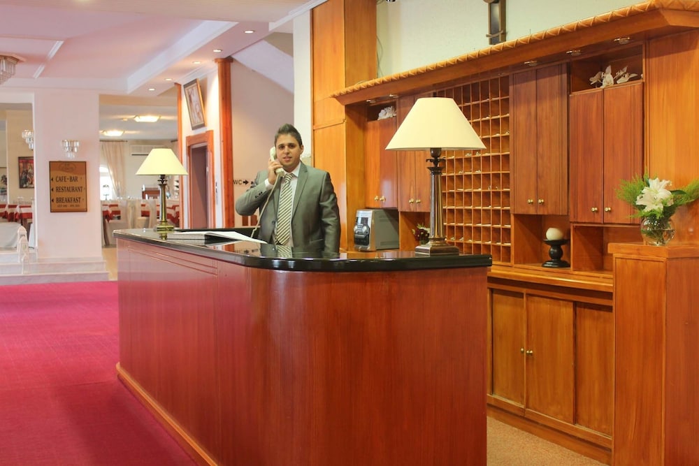 Famissi Eden Hotel 11/47