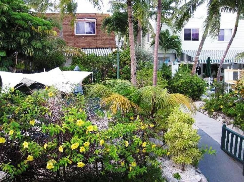Bay View Suites Paradise Island 51/54