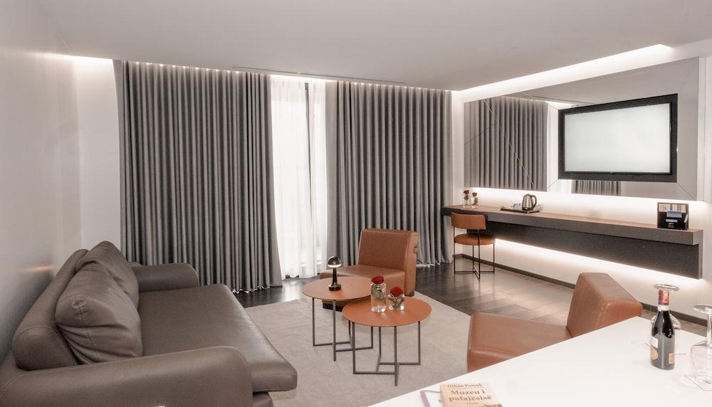 Maritim Marina Bay Resort & Casino 66/71