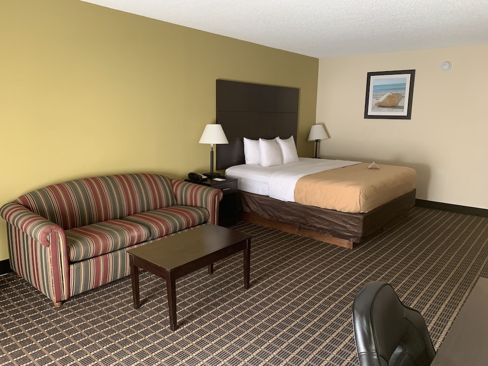 Quality Inn and Suites Pensacola Bayview 16/49