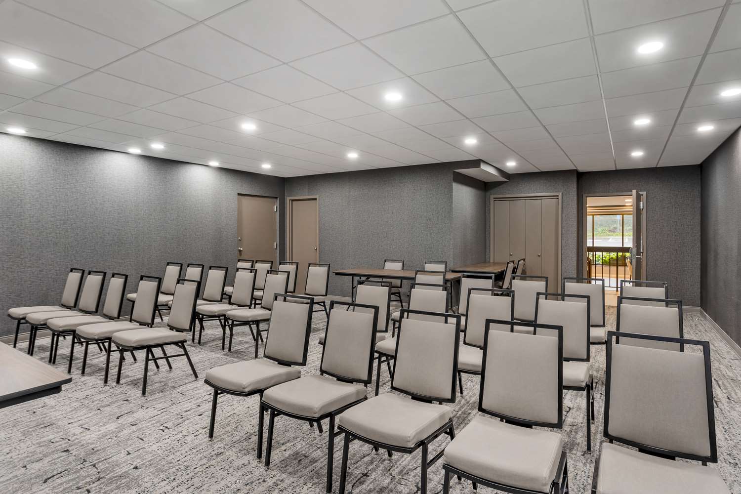 Best Western Plus Heritage Rail Inn & Suites 41/49
