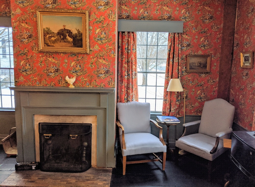 Inns At The Equinox 47/80