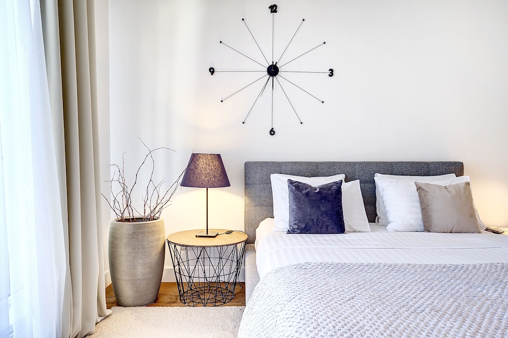 Vilnius Apartments & Suites 8/25