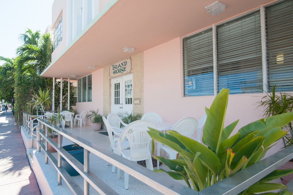 Island House South Beach 4/52