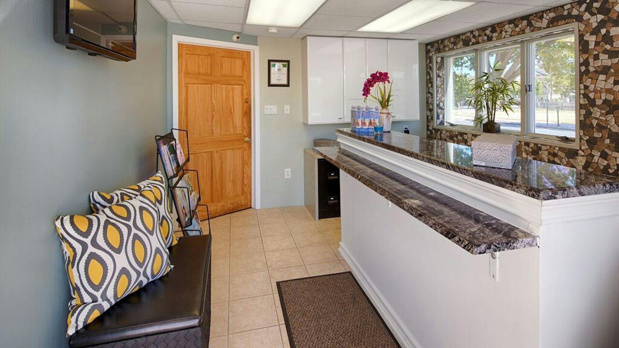 Daytona Inn & Suites 1/1