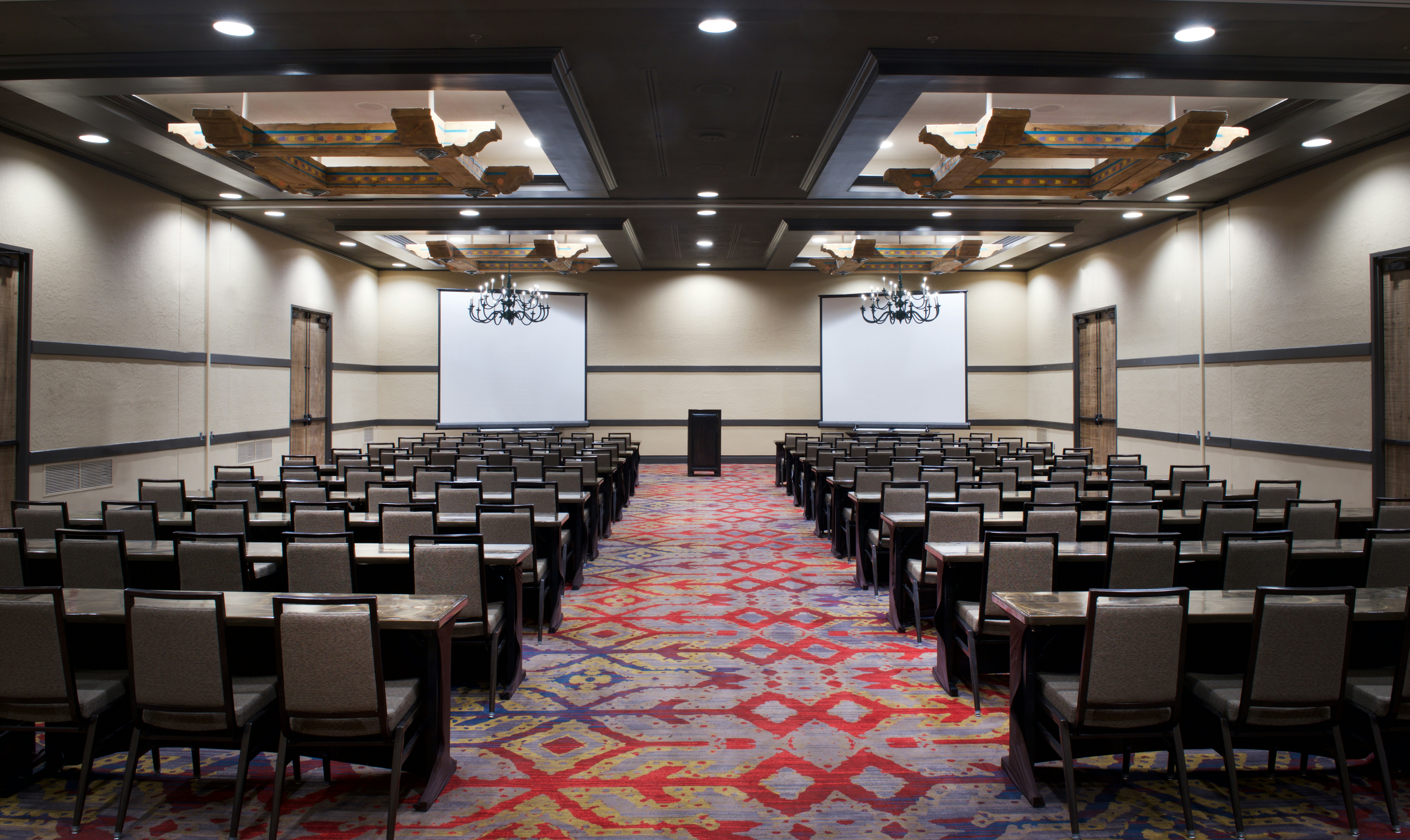 HILTON SANTA FE HISTORIC PLAZA 55/70