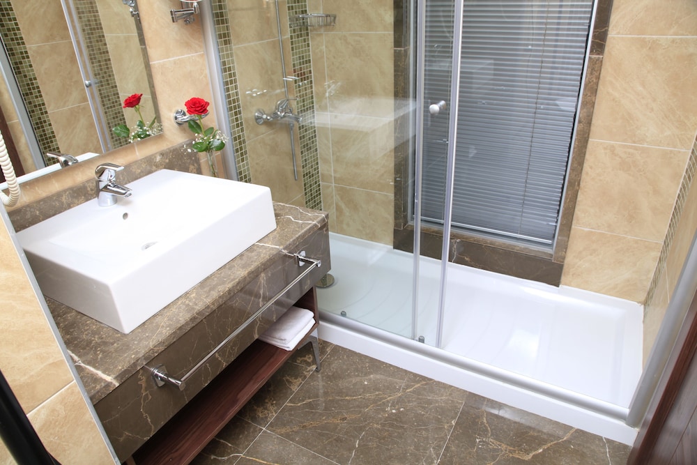 Kolin Hotel Spa & Convention Center 10/63