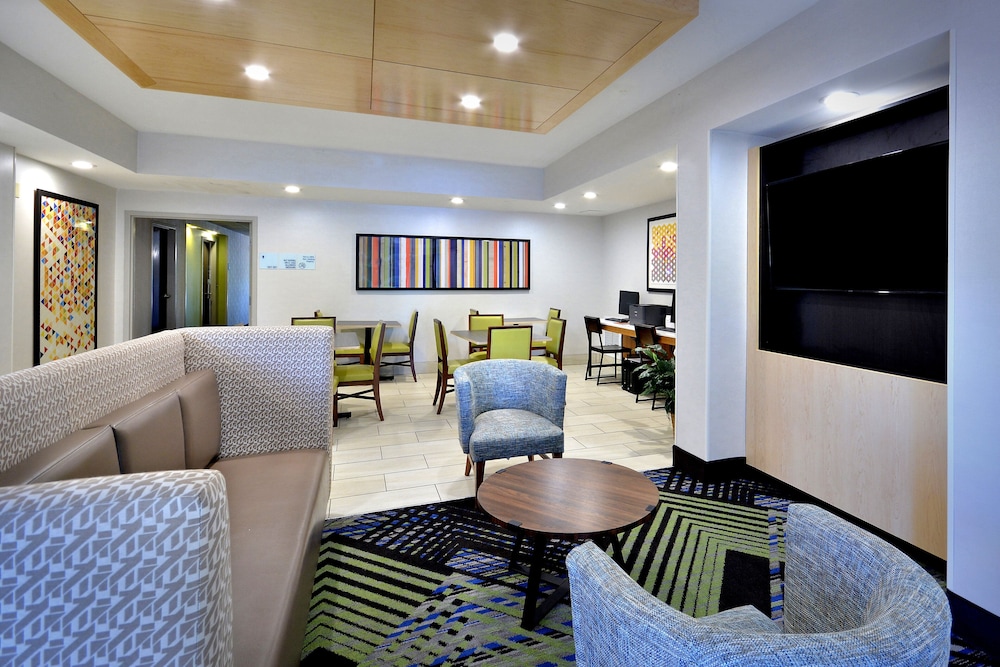 Holiday Inn Express Durham 32/44