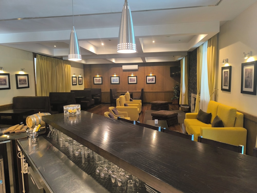 Douro Park Hotel 58/75