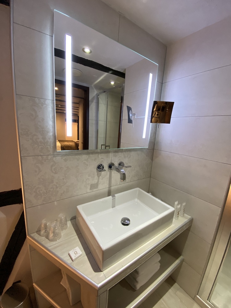 Hotel Le Marechal 47/50