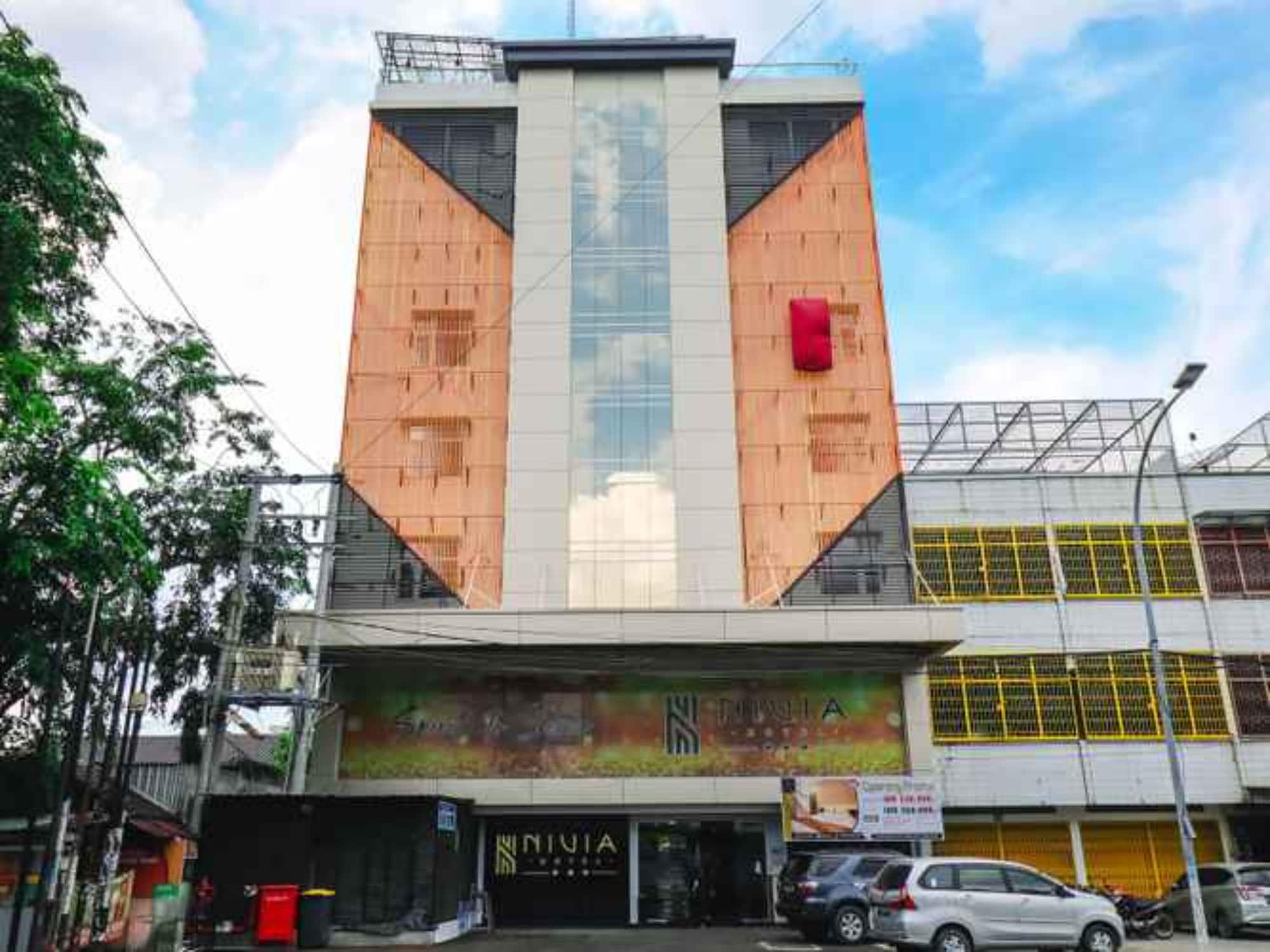 Nivia Hotel Medan 2/25