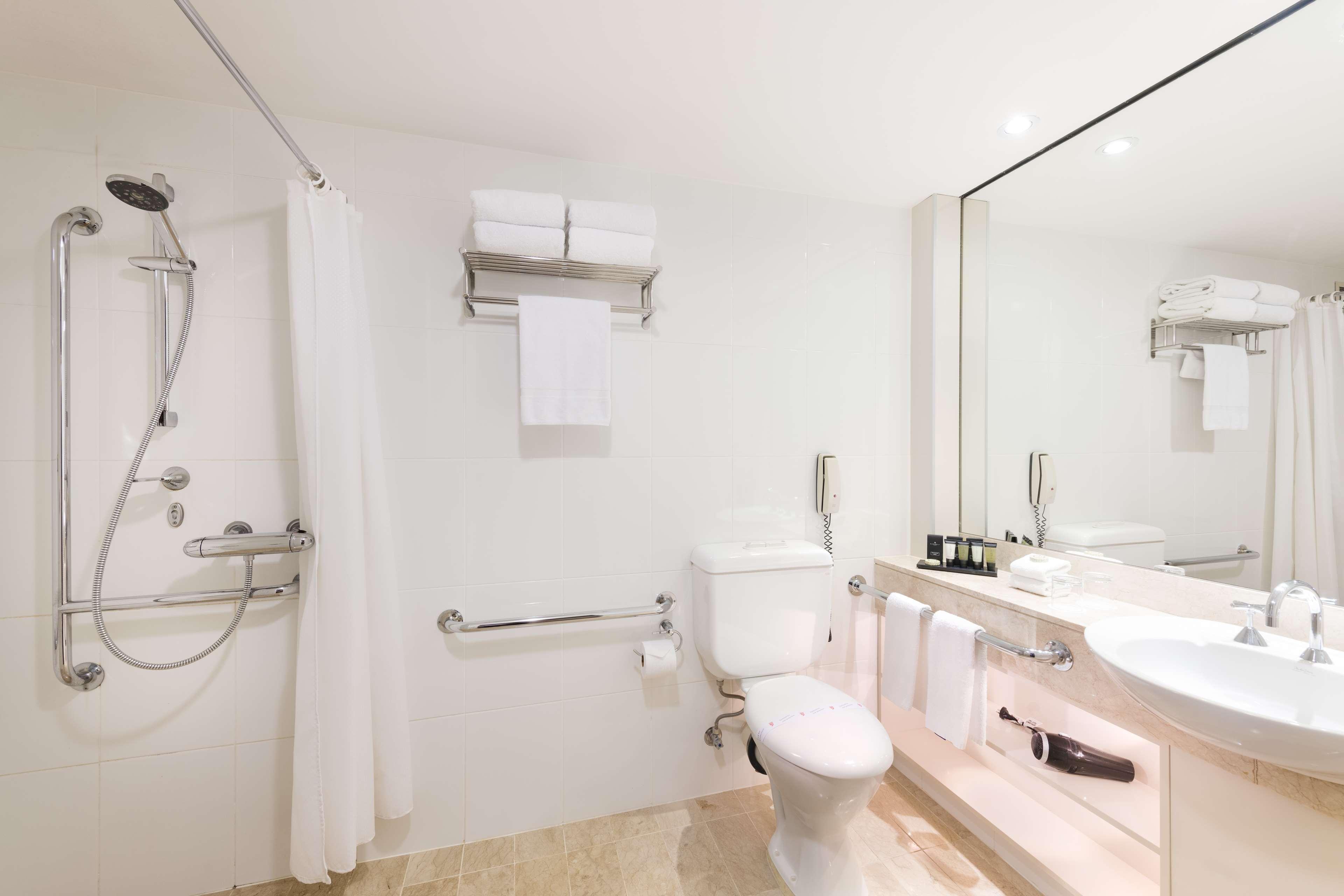 City, Superior, 2 Double Beds، Stamford Plaza Adelaide 4/5