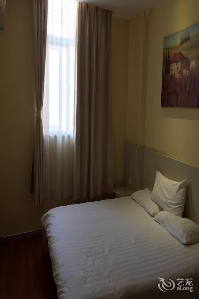Mercure Qingdao Zhanqiao 15/46