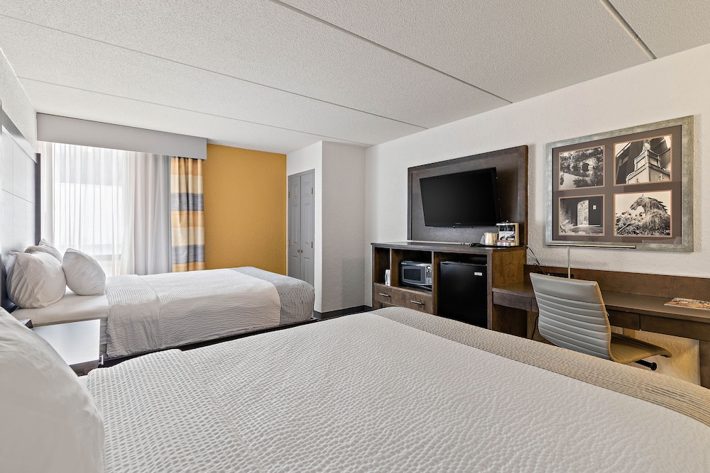 ROOM, 2 QUEEN BEDS