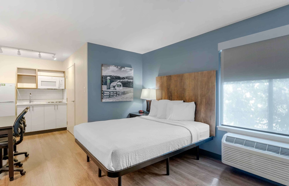 Extended Stay America Suites San Francisco San Mateo SFO 10/55