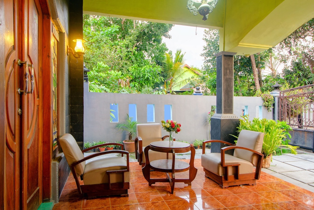 OYO 2047 Opak Village Bed and Breakfast 16/26
